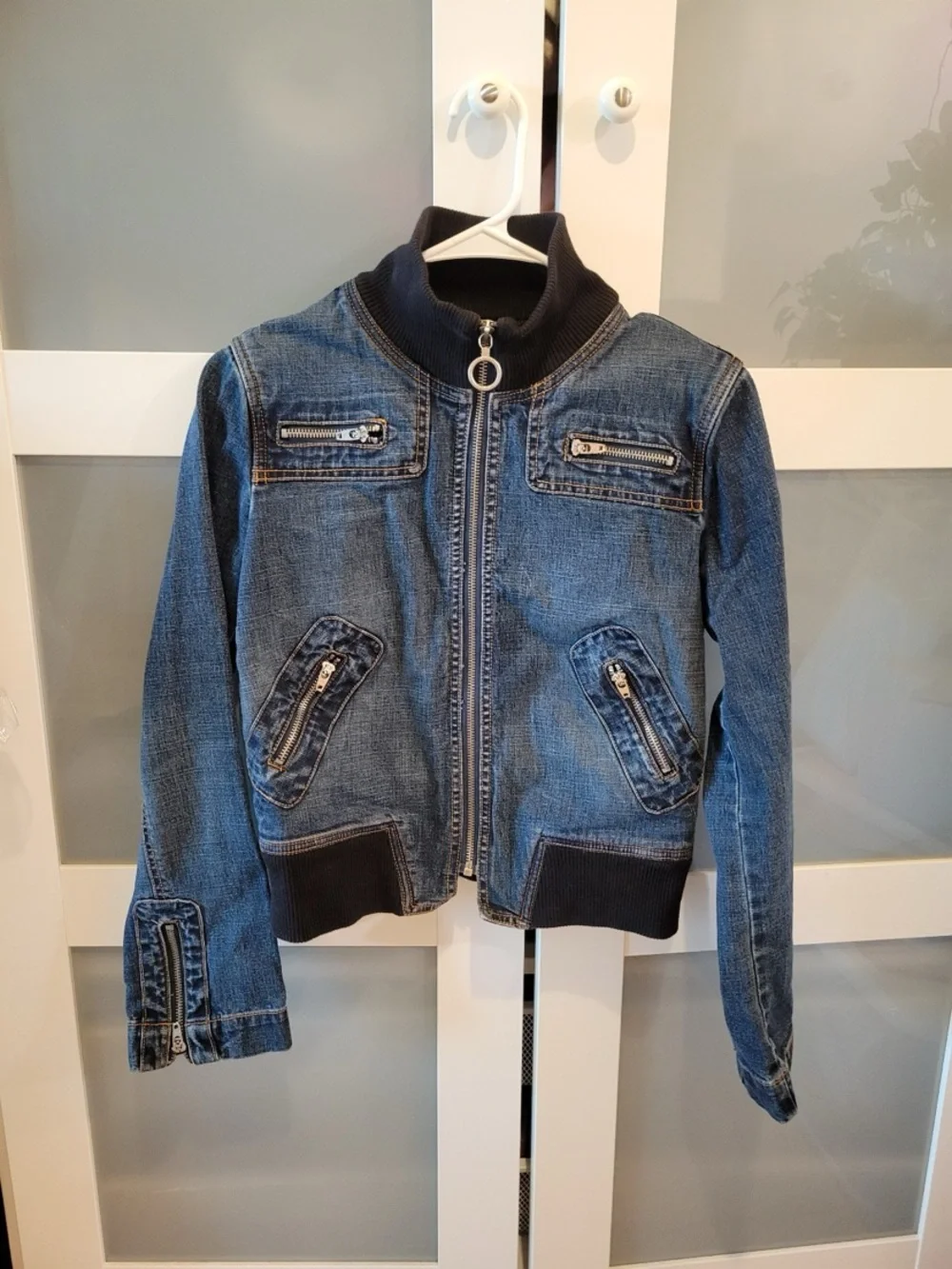 bebe Blue Denim Zip Jacket with black Rib Collar. Sz M